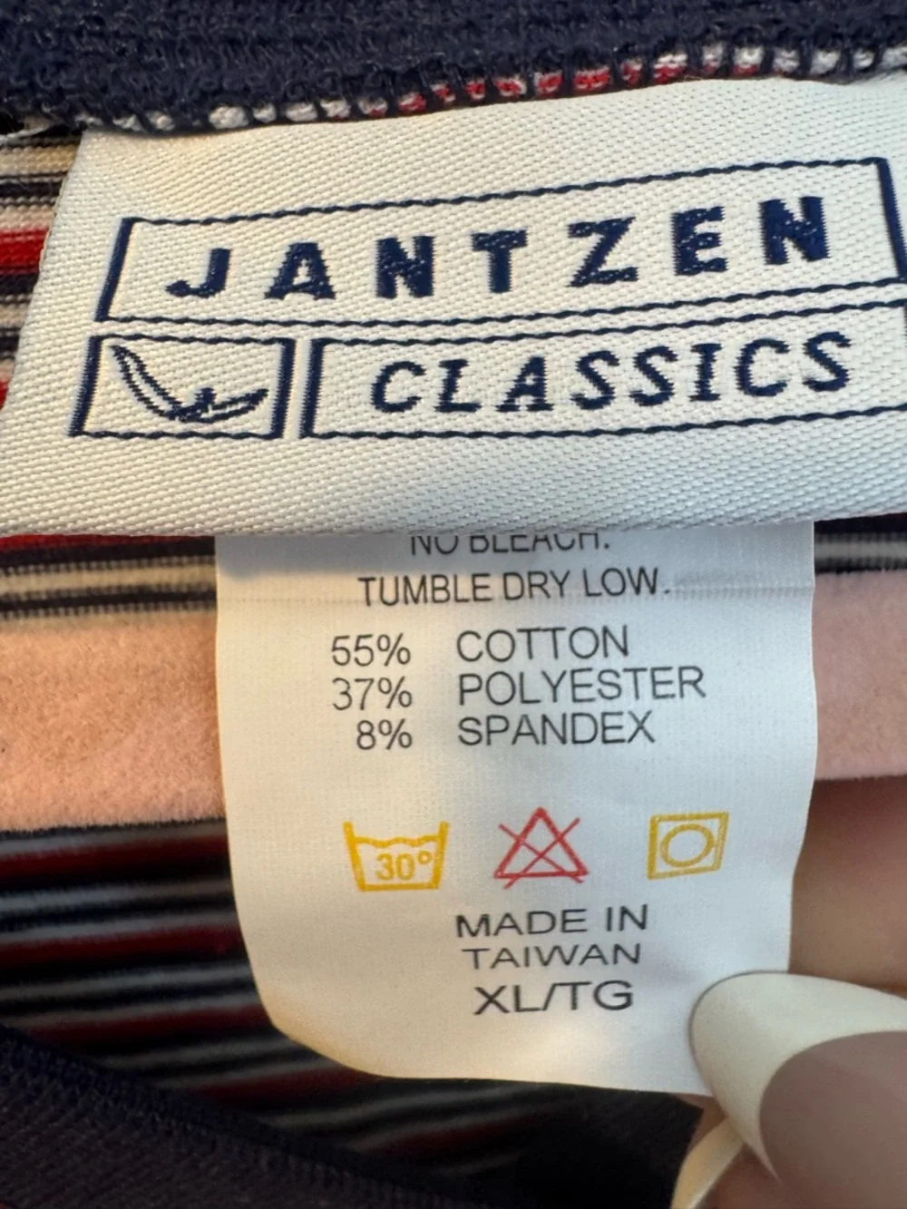 VTG Jantzen Classics NWT Striped Stretch V-Neck Tee XL - Picture 8 of 8